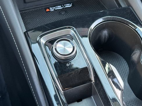 Used 2025 Buick Envision Sport Touring image 29