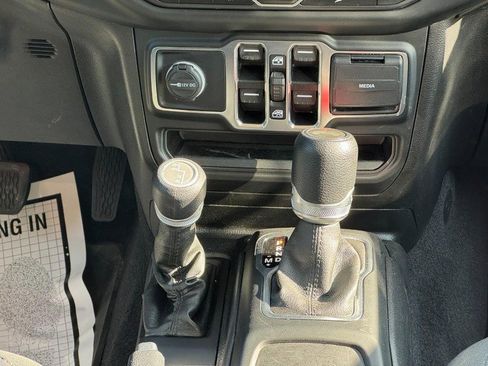 Used 2020 Jeep Wrangler Unlimited Sport image 14