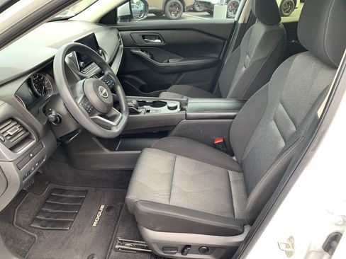 Used 2024 Nissan Rogue SV AWD/4WD image 18
