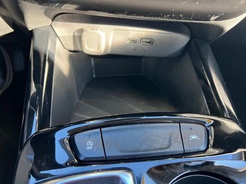 Used 2024 Chevrolet Trax ACTIV w/ Driver Confidence Package image 29