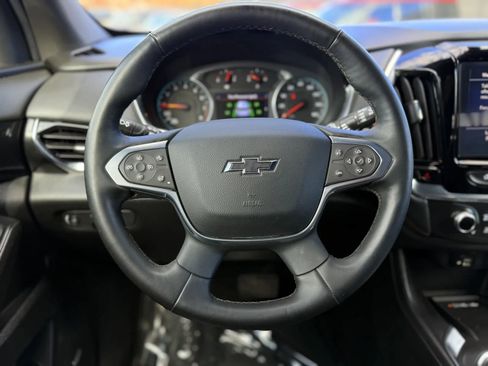 Used 2023 Chevrolet Traverse RS image 23