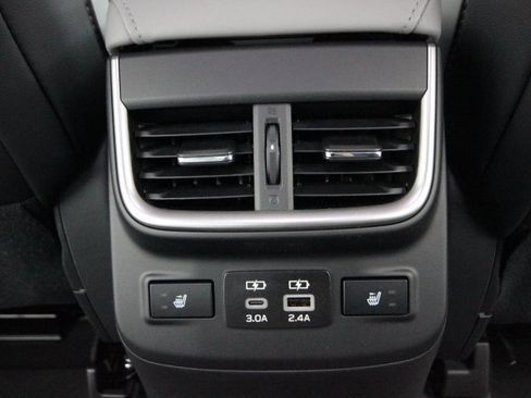 Used 2025 Subaru Legacy Limited image 37