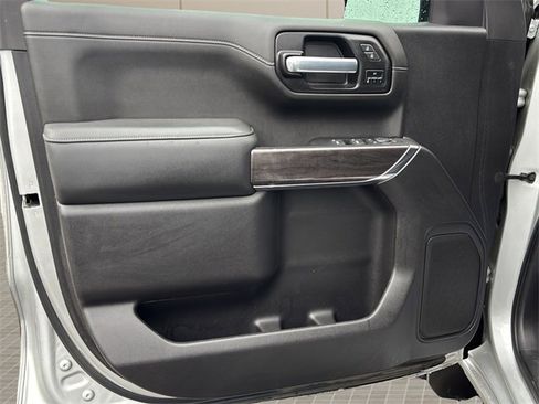 Used 2022 Chevrolet Silverado 1500 LTZ image 14