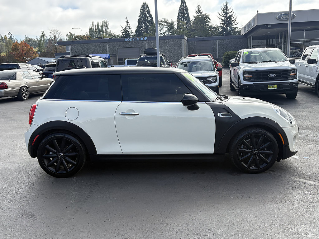 Used 2014 MINI Cooper 2-Door Hardtop FWD image 4