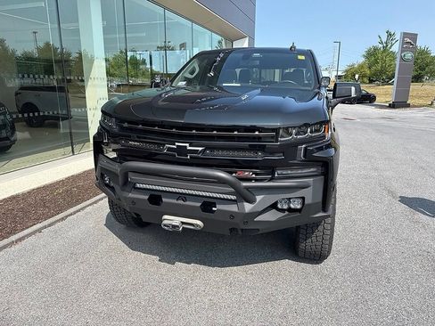 Used 2021 Chevrolet Silverado 1500 LT Trail Boss w/ Convenience Package II AWD/4WD image 4