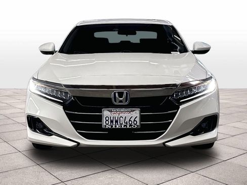 Used 2021 Honda Accord EX image 3