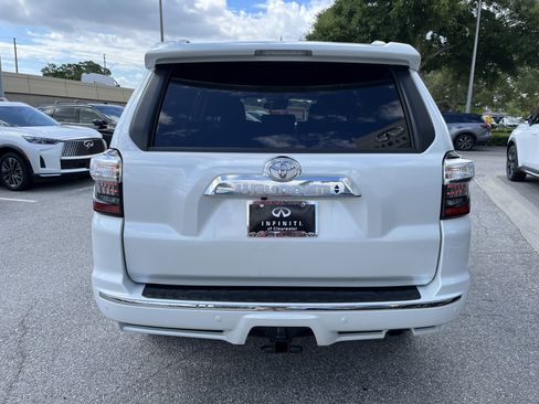 Used 2024 Toyota 4Runner Limited AWD/4WD image 8