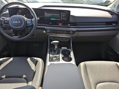 New 2026 Kia Carnival SX FWD image 13