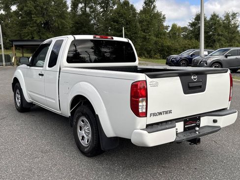 Used 2018 Nissan Frontier S RWD image 5