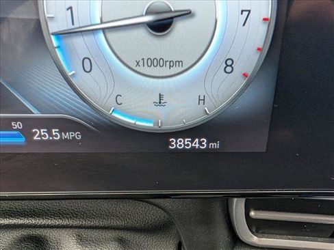 Certified 2023 Hyundai Elantra SEL w/ Convenience Package image 31