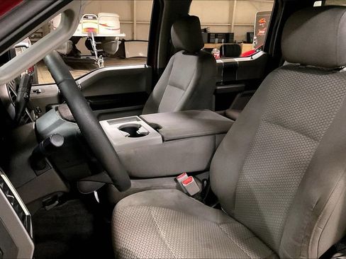 Used 2016 Ford F150 XLT w/ Equipment Group 302A Luxury AWD/4WD image 21