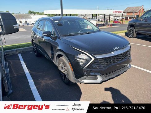 Used 2023 Kia Sportage EX AWD/4WD image 1