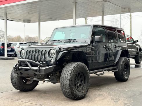 Used 2016 Jeep Wrangler Unlimited Sport w/ Connectivity Group image 6