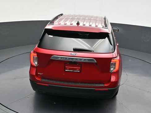 Used 2021 Ford Explorer XLT image 20