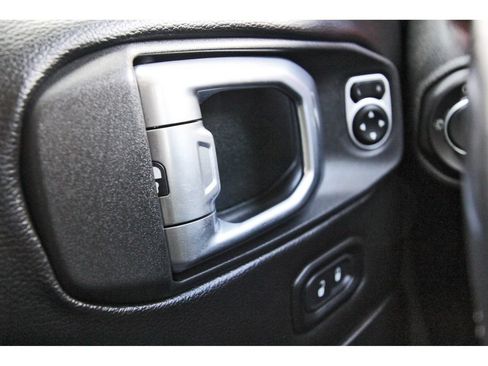 Used 2019 Jeep Wrangler Unlimited Rubicon AWD/4WD image 21