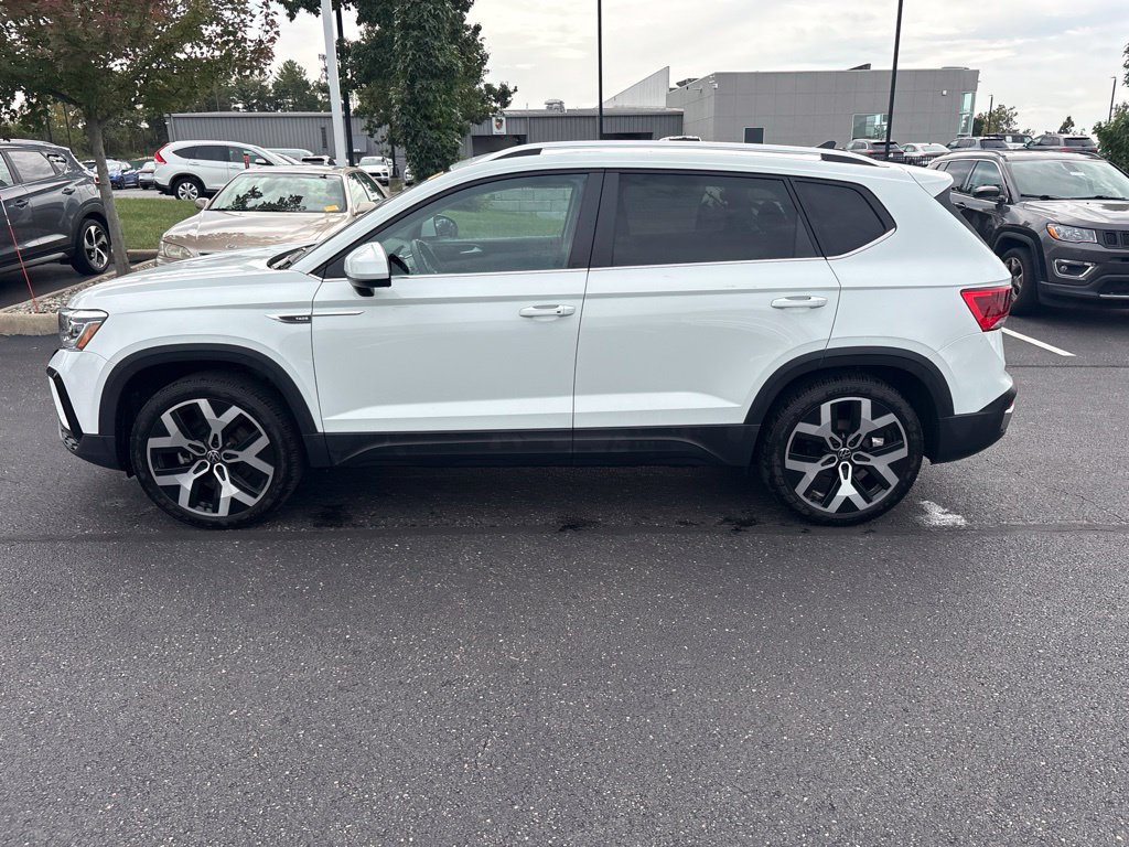 Used 2023 Volkswagen Taos SEL AWD/4WD image 4