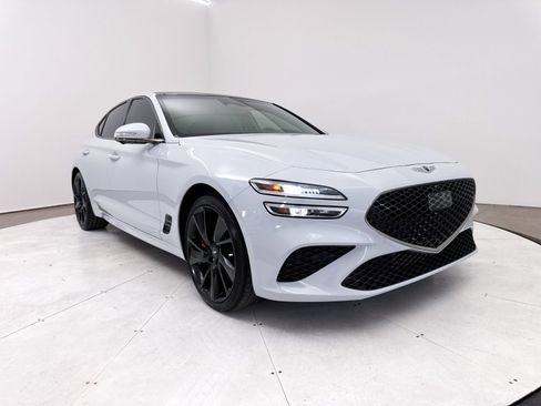 Used 2023 Genesis G70 3.3T w/ Sport Prestige Package RWD image 14
