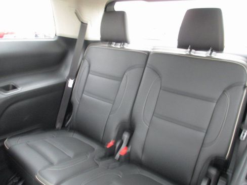 Used 2022 GMC Acadia Denali w/ Denali Ultimate Package image 21