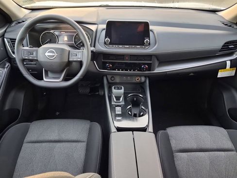 New 2026 Nissan Rogue SV FWD image 6