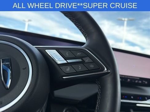 Used 2025 Buick Enclave Avenir w/ Super Cruise Package image 37