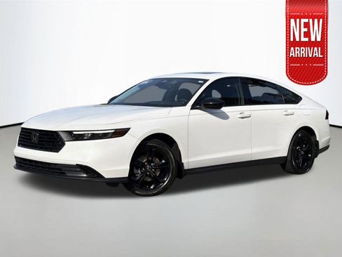 Used 2025 Honda Accord SE image 1