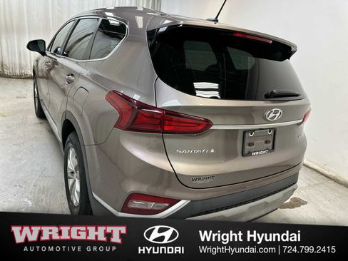 Used 2019 Hyundai Santa Fe SE image 4