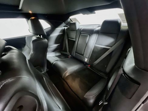 Used 2014 Dodge Challenger R/T RWD image 28