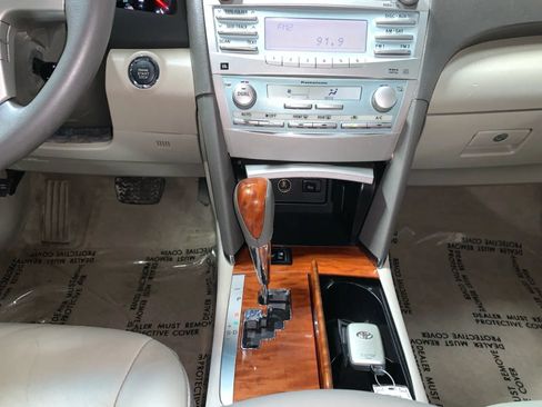 Used 2009 Toyota Camry XLE FWD image 15