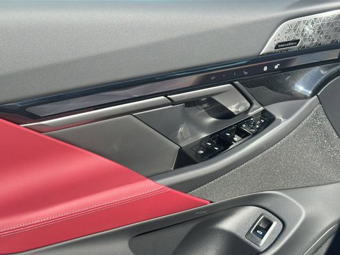 New 2026 BMW 540i xDrive xDrive w/ M Sport Package image 13