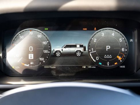 New 2026 Land Rover Defender 110 X-Dynamic SE image 13