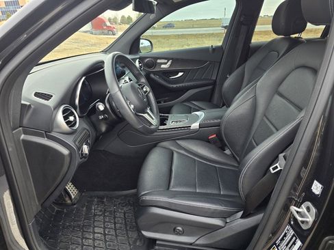 Used 2022 Mercedes-Benz GLC 300 4MATIC image 12