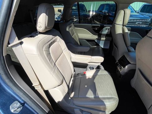 Used 2020 Lincoln Aviator Reserve w/ Equipment Group 201A RWD image 13