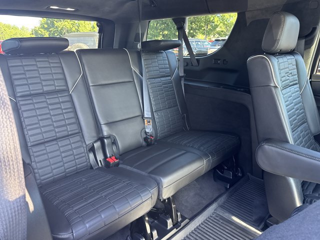 Used 2023 Cadillac Escalade ESV V AWD/4WD image 19