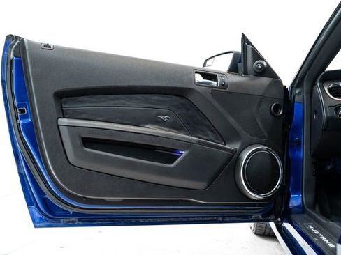 Used 2013 Ford Mustang GT Premium RWD image 15