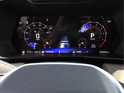 Used 2024 Chevrolet Colorado ZR2 w/ Safety Package AWD/4WD image 18
