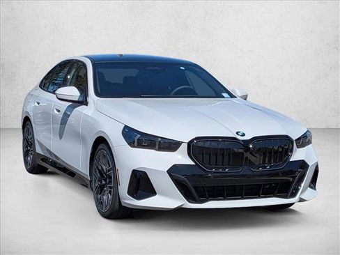 New 2026 BMW 540i xDrive w/ Executive Package AWD/4WD image 6