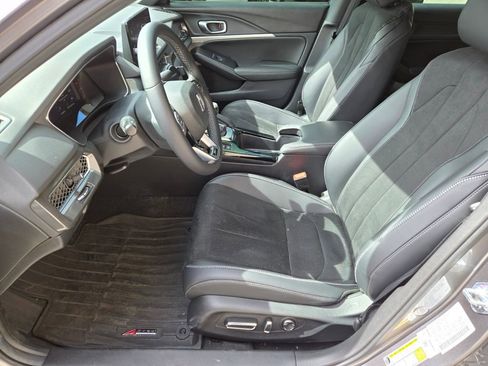 Used 2024 Acura Integra A-Spec image 6