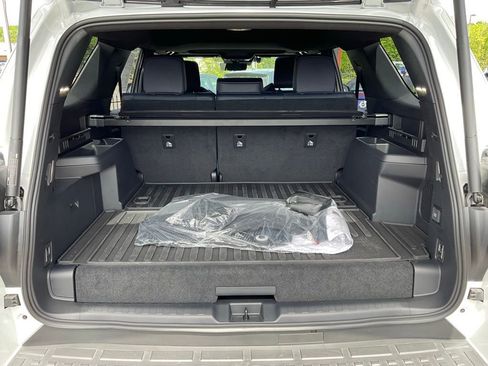 Used 2026 Toyota 4Runner Platinum AWD/4WD image 23