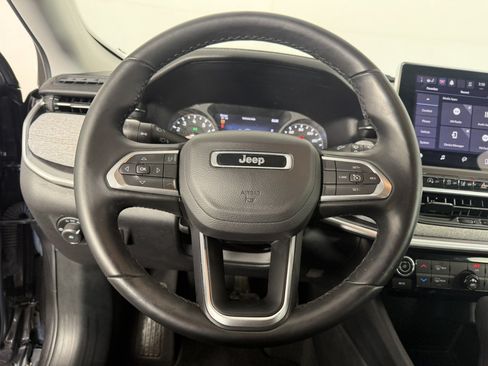 Used 2022 Jeep Compass Latitude AWD/4WD image 20