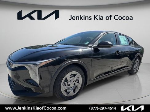 New 2026 Kia K4 FWD image 10