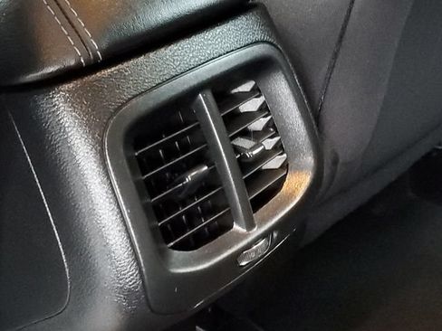 Used 2020 Jeep Cherokee Latitude w/ Cold Weather Group AWD/4WD image 33