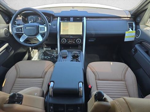 New 2026 Land Rover Discovery Dynamic SE AWD/4WD image 9