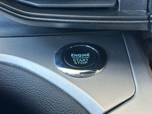 Used 2022 Ford Explorer XLT image 24