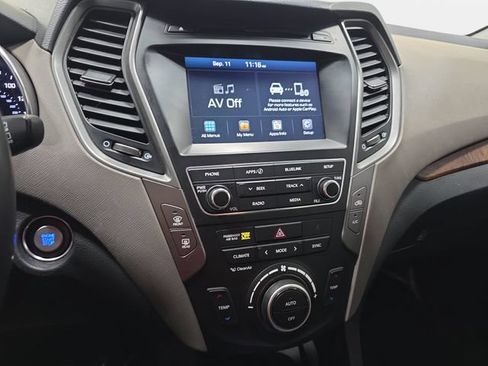 Used 2018 Hyundai Santa Fe Sport AWD/4WD image 19