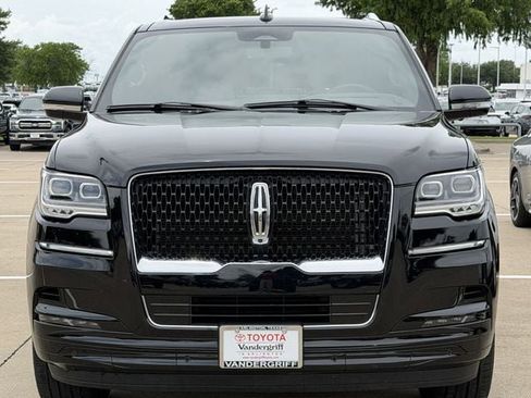 Used 2024 Lincoln Navigator Reserve AWD/4WD image 7
