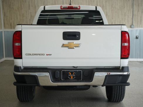 Used 2019 Chevrolet Colorado W/T w/ WT Convenience Package RWD image 9