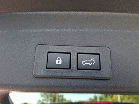 Used 2025 Subaru Ascent Bronze Edition image 29