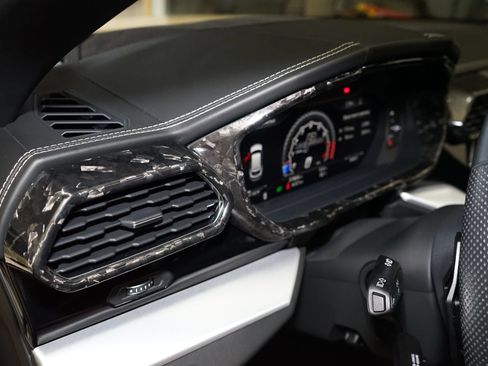 Used 2019 Lamborghini Urus AWD/4WD image 41