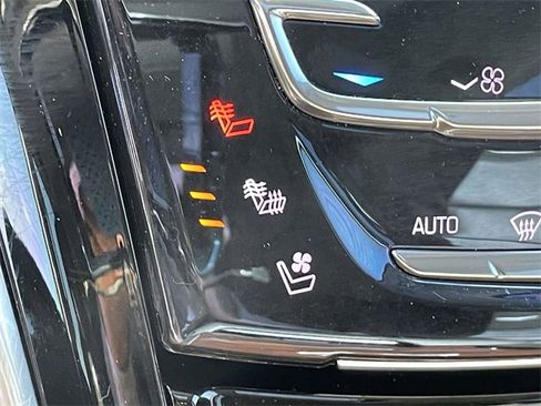 Used 2019 Cadillac Escalade Premium Luxury image 27