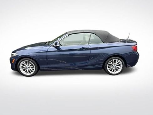 Used 2016 BMW 228i Convertible RWD image 4